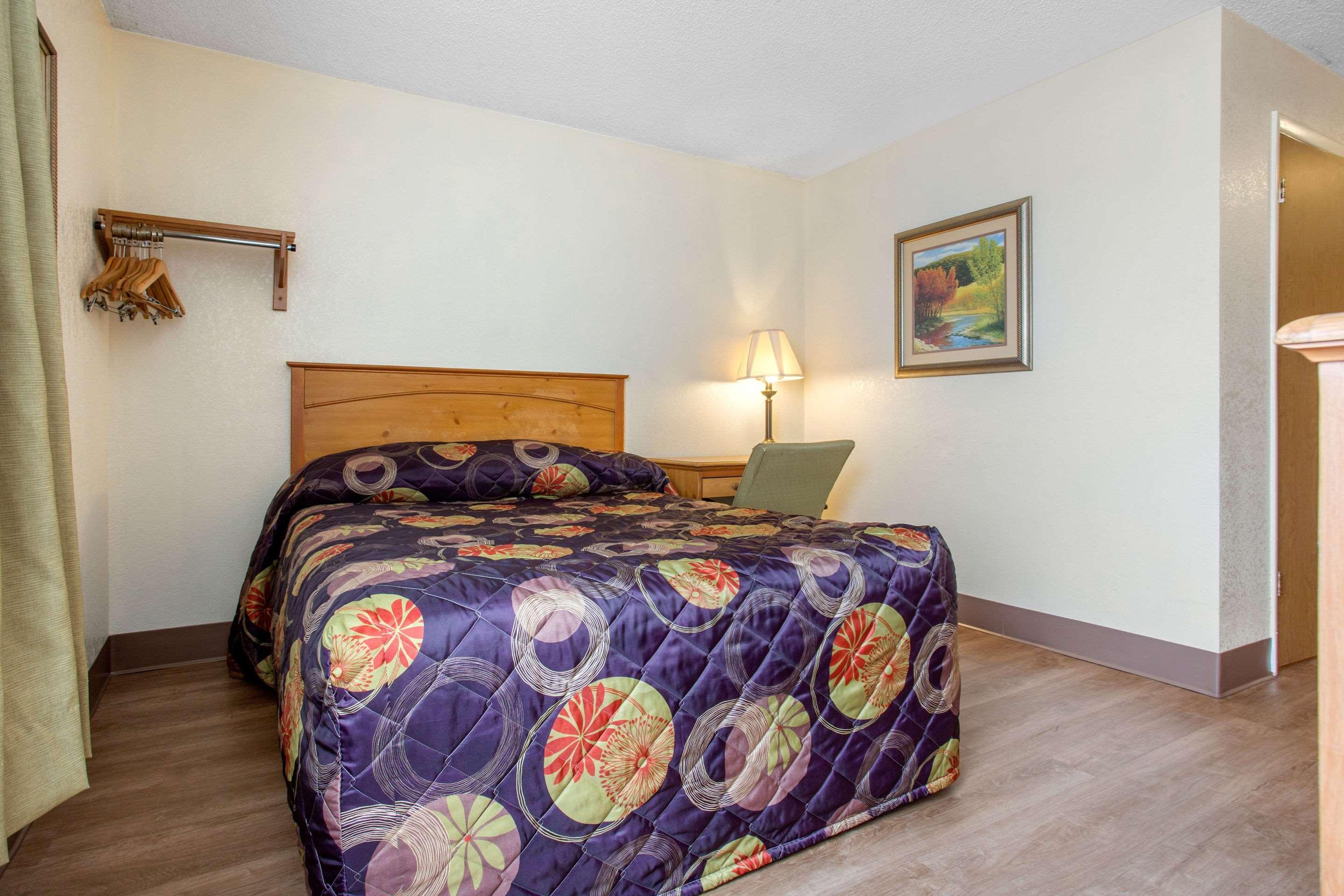 Rodeway Inn Ешвілл Екстер'єр фото