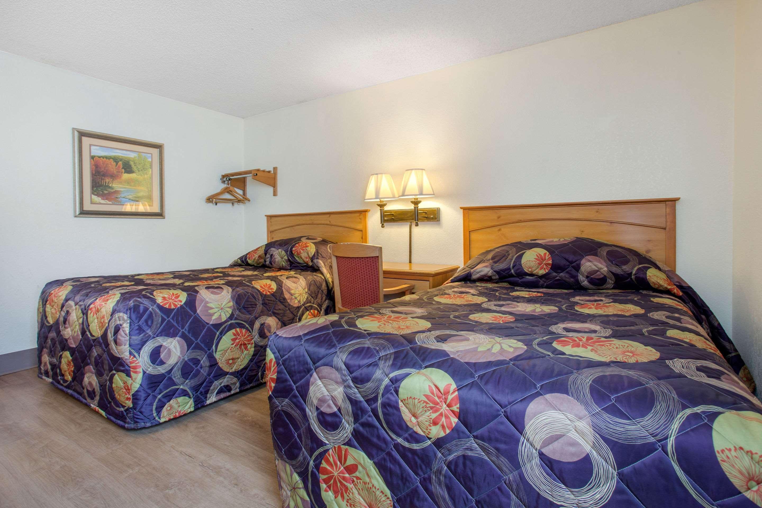 Rodeway Inn Ешвілл Екстер'єр фото