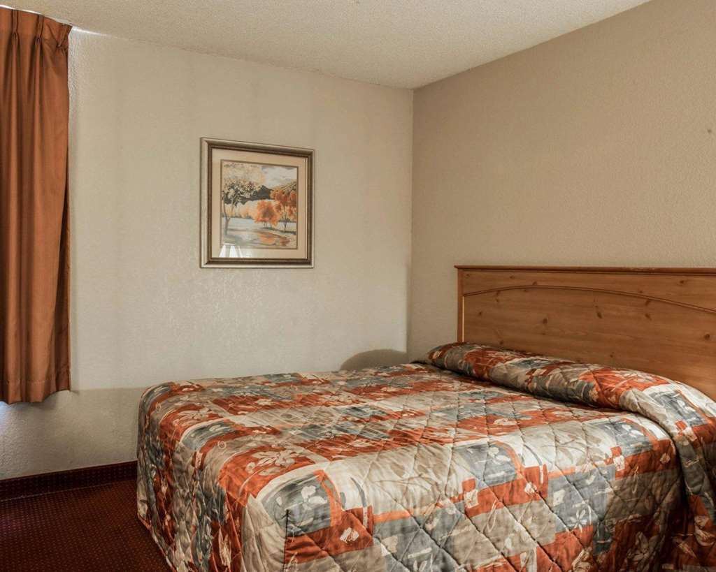 Rodeway Inn Ешвілл Номер фото